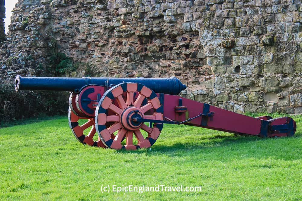 A Tudor cannon marked with the insignia of Queen Elizabeth the I.